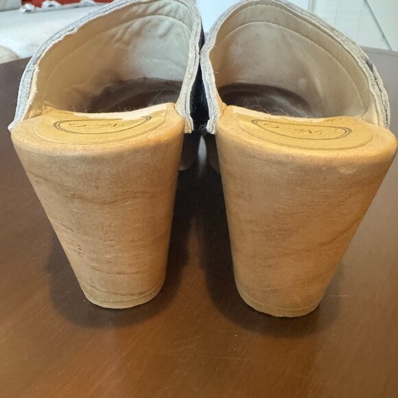 No.6 Old School Clog on High Heel in Light Blue Pony Hair - Picture 4 of 5